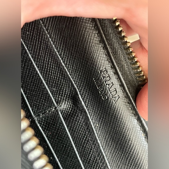 Prada Saffiano Lux Leather Zipper closure Continental Wallet - Picture 11 of 12